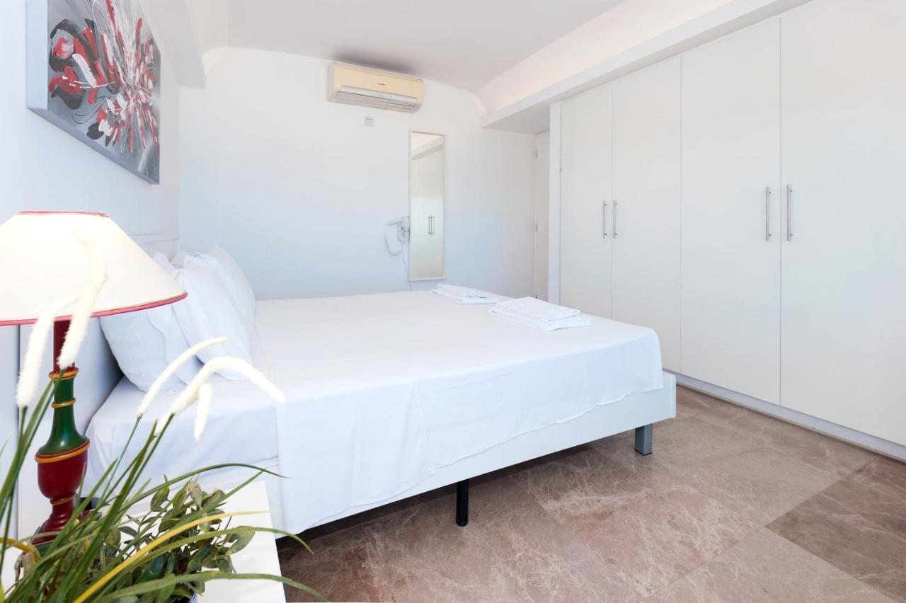 Apartment Marina - Beachfront プロタラス エクステリア 写真