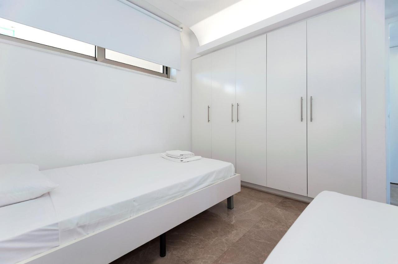 Apartment Marina - Beachfront プロタラス エクステリア 写真